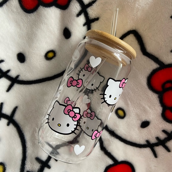Custom Hello Kitty Cup - Picture 5 of 12